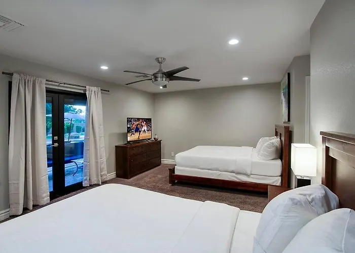 Dom wakacyjny Private Pool Oasis With Hot Tub & Golf Simulator Scottsdale